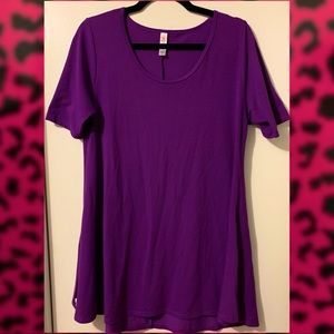 SOLD ✅ LuLaRoe Perfect T (fair condition)